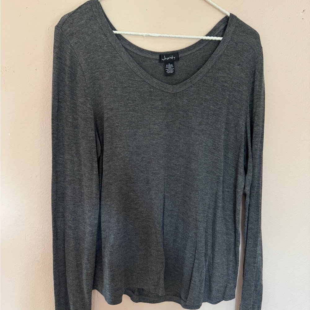 Women's Gray Long Sleeve Top
